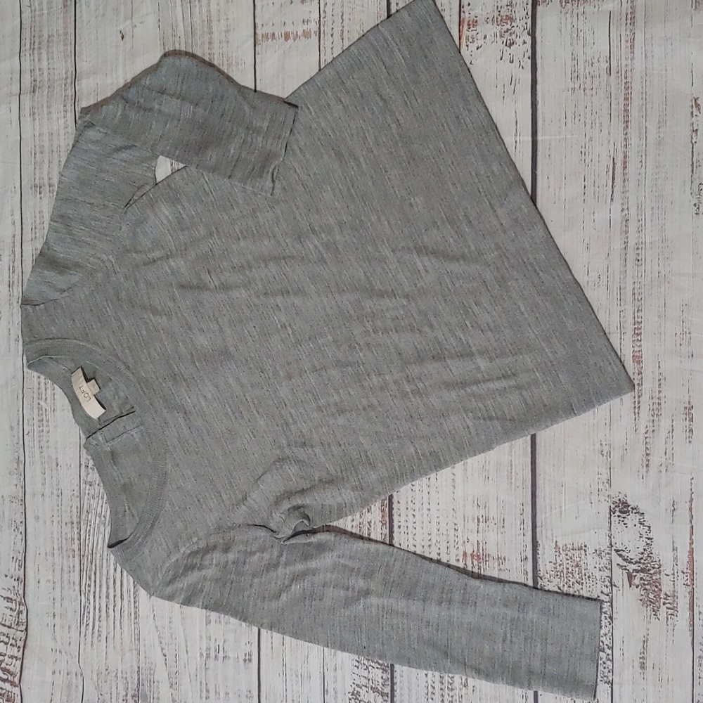 48. LOFT‎ LIGHTWEIGHT WOOL BLEND SWEATER
